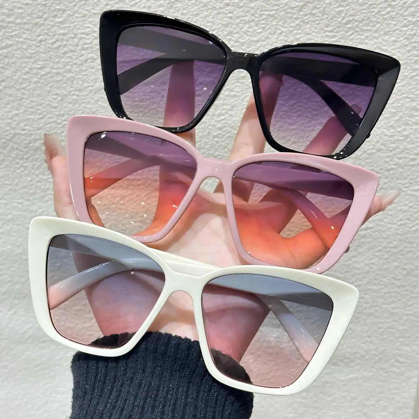 Retro UV Protection Square Sunglasses for Men & Women