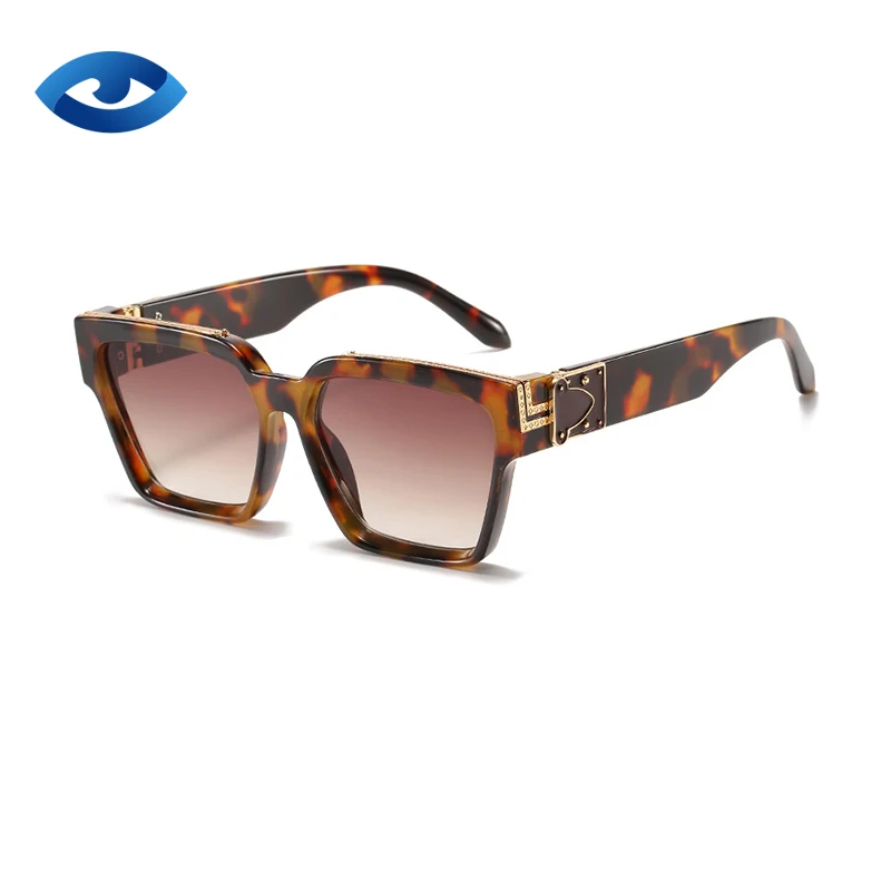 Luxury Men's Red Square Frame Sunglasses