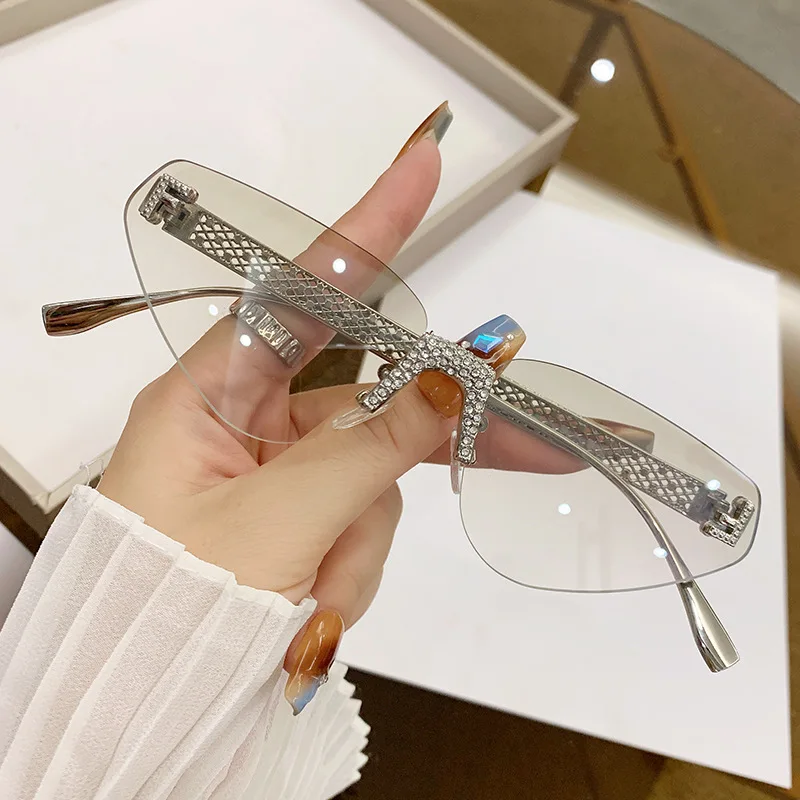 2024 Luxury Cat Eye Sunglasses for Women - UV400 Protection