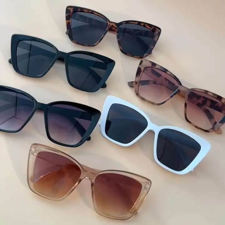 Retro UV Protection Square Sunglasses for Men & Women