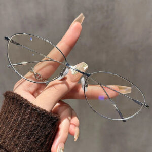 Thin frame metal cat eye sunglasses 2025 new UV resistant sunglasses with ultra light frame